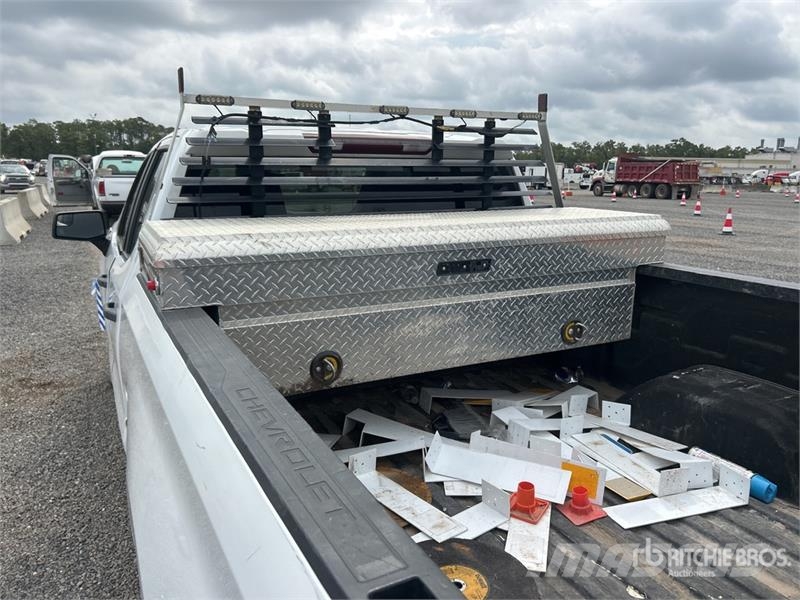 Chevrolet 1500 4x2 Crew Cab Pickup Other
