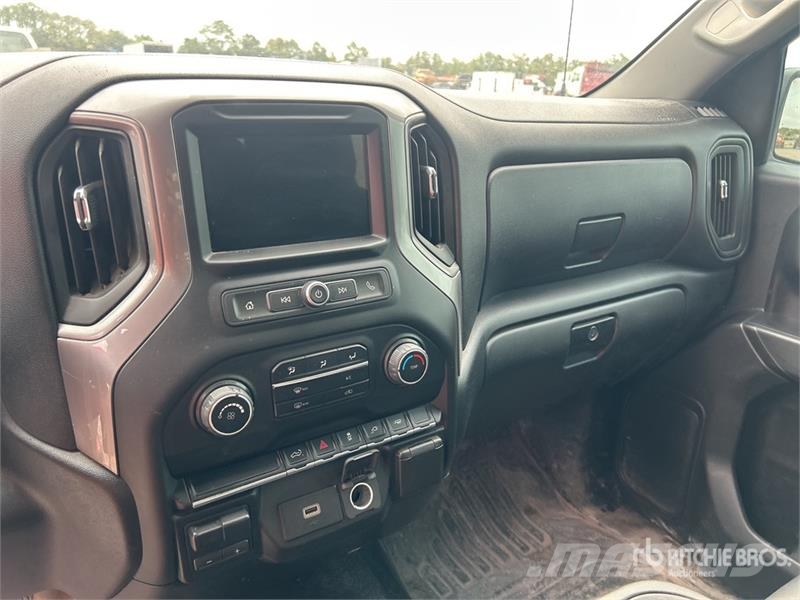 Chevrolet 1500 4x2 Crew Cab Pickup Other
