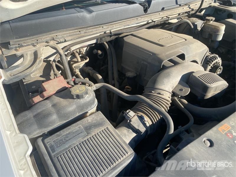 Chevrolet 1500 4x4 Crew Cab Pickup Drugi
