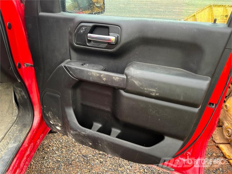 Chevrolet 1500 4x4 Crew Cab Pickup 其他