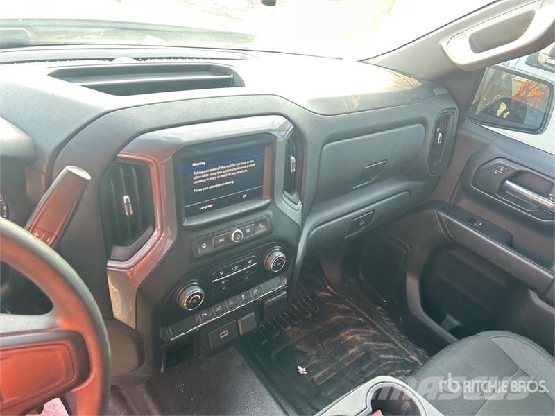 Chevrolet 1500 4x4 Crew Cab Pickup Autre fourgon / utilitaire