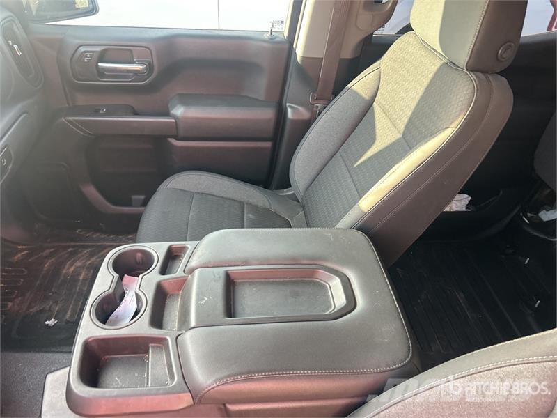 Chevrolet 1500 4x4 Crew Cab Pickup Autre fourgon / utilitaire
