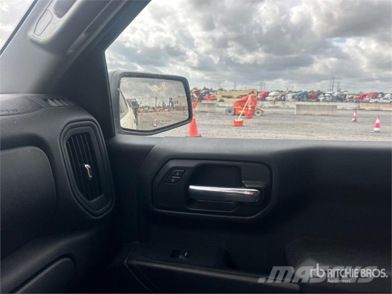 Chevrolet 1500 4x4 Crew Cab Pickup Citi