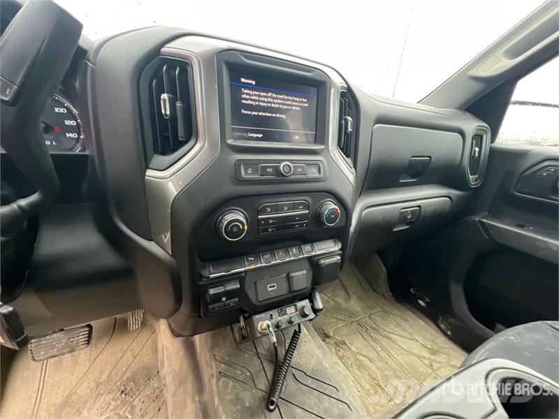 Chevrolet 1500 4x4 Crew Cab Pickup 其他