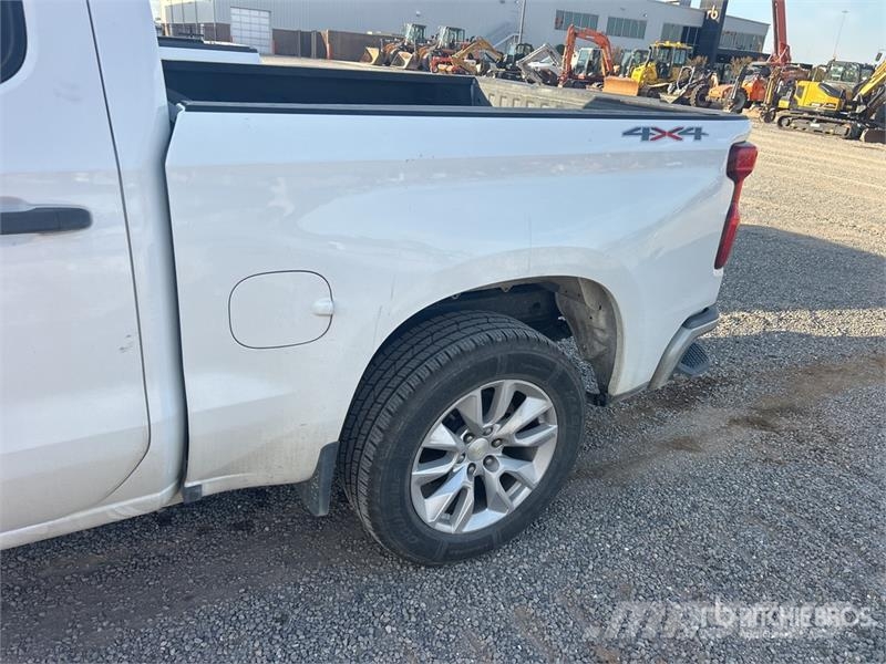 Chevrolet 1500 4x4 Crew Cab Pickup Autre fourgon / utilitaire