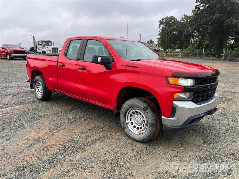 Chevrolet 1500 4x4 Crew Cab Pickup 其他
