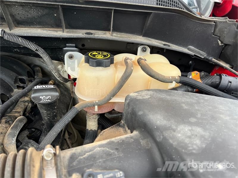 Chevrolet 1500 4x4 Crew Cab Pickup 其他
