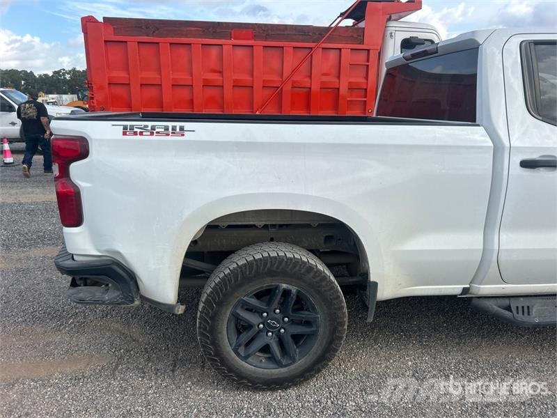 Chevrolet 1500 4x4 Crew Cab Pickup Citi
