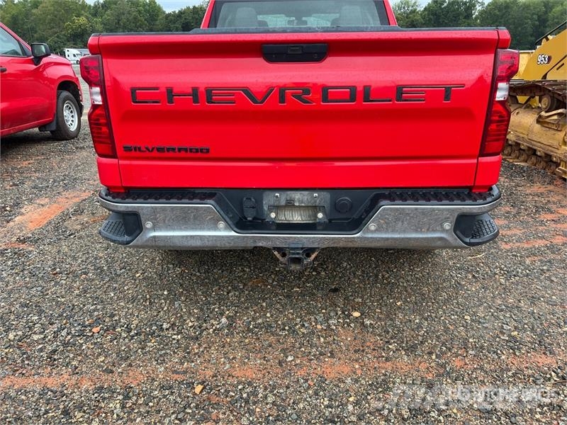 Chevrolet 1500 4x4 Crew Cab Pickup 其他