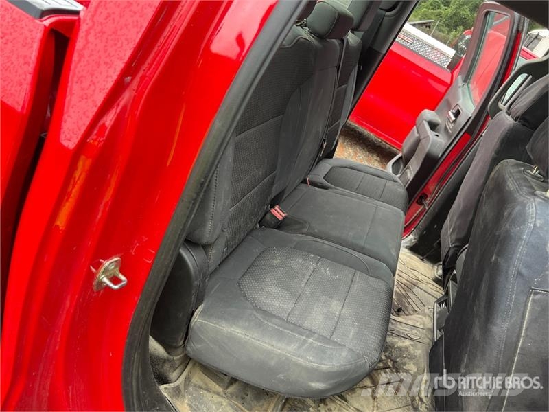 Chevrolet 1500 4x4 Crew Cab Pickup 其他
