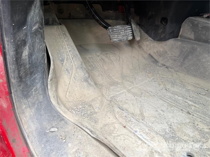 Chevrolet 1500 4x4 Crew Cab Pickup 其他