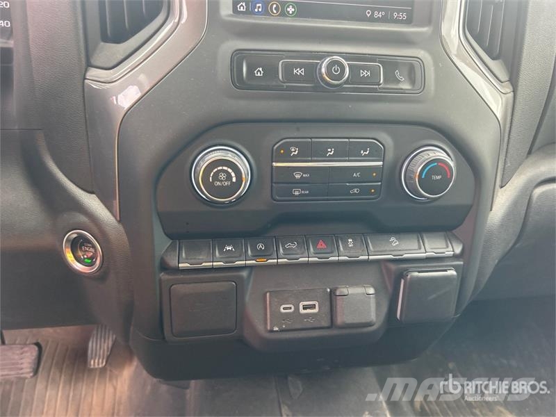 Chevrolet 1500 4x4 Crew Cab Pickup Citi