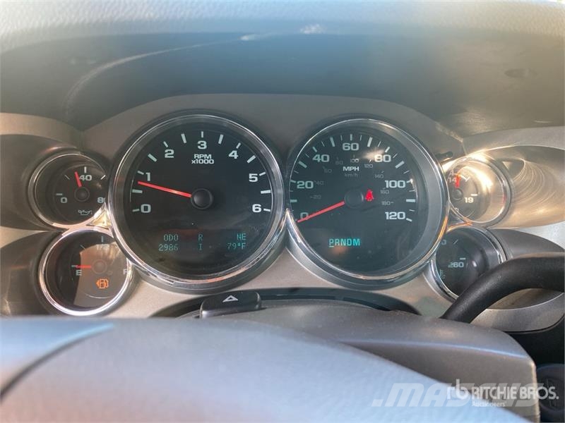Chevrolet 1500 4x4 Crew Cab Pickup Drugi