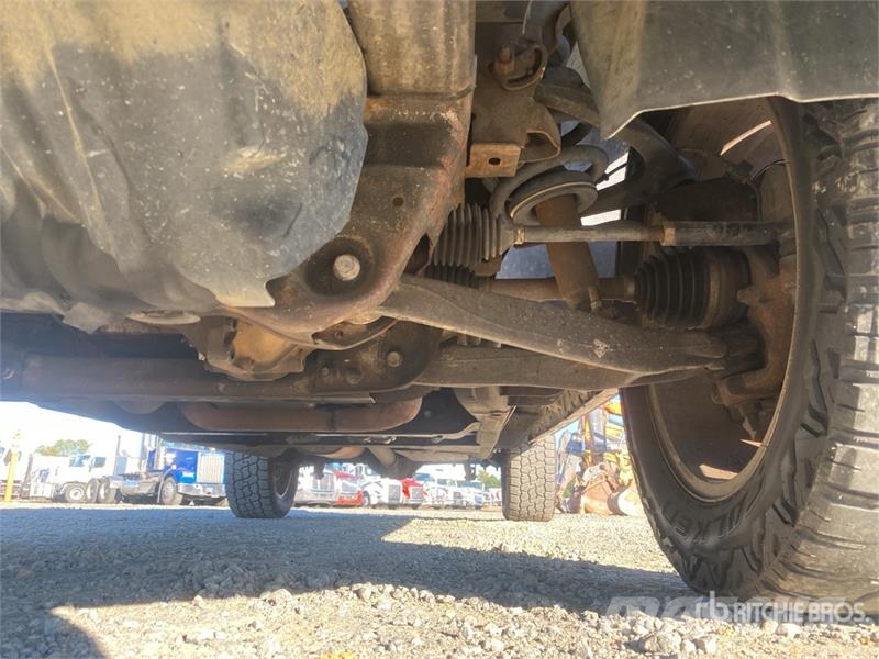 Chevrolet 1500 4x4 Crew Cab Pickup Drugi
