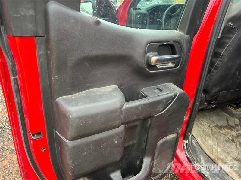 Chevrolet 1500 4x4 Crew Cab Pickup 其他