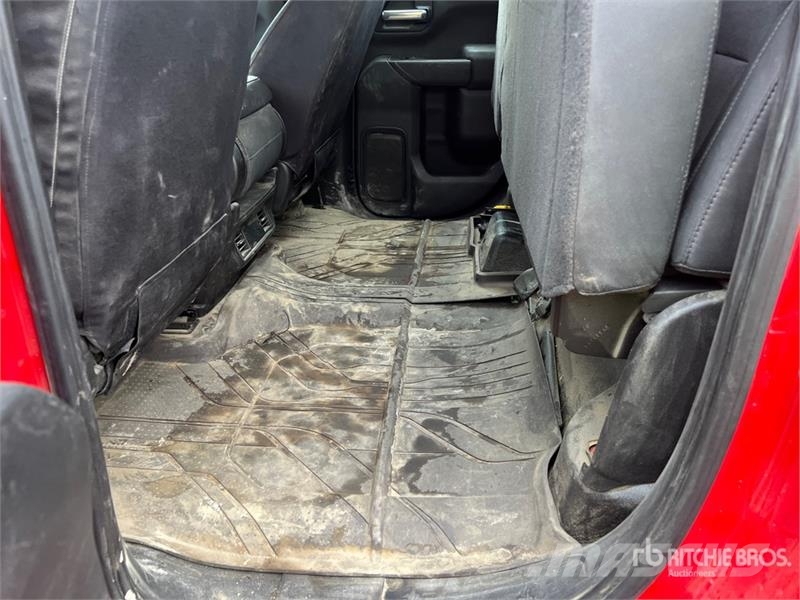Chevrolet 1500 4x4 Crew Cab Pickup 其他
