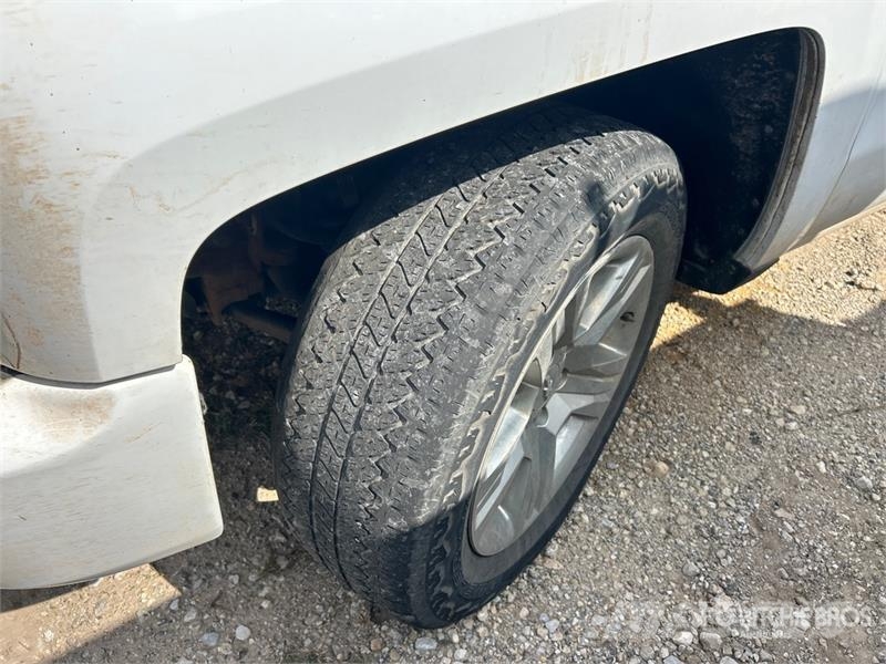 Chevrolet 1500 4x4 Dual Cab Pickup (Inoperable) Andre varebiler