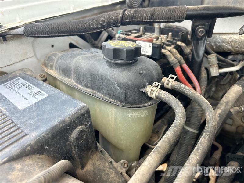 Chevrolet 1500 4x4 Dual Cab Pickup (Inoperable) Andre varebiler
