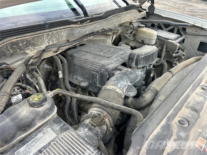 Chevrolet 2500 4x4 Crew Cab Pickup Otros