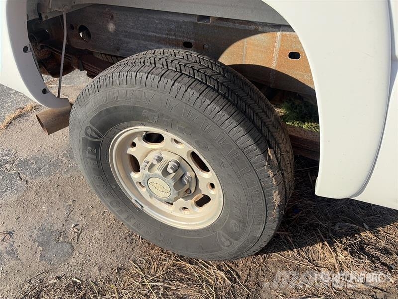 Chevrolet 2500 4x4 Crew Cab Pickup Andre varebiler