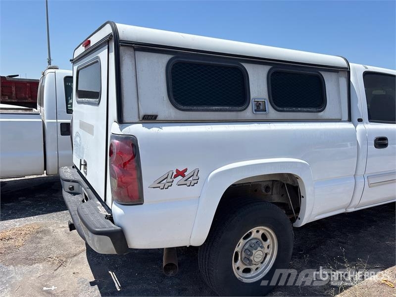 Chevrolet 2500 4x4 Crew Cab Pickup Andre varebiler