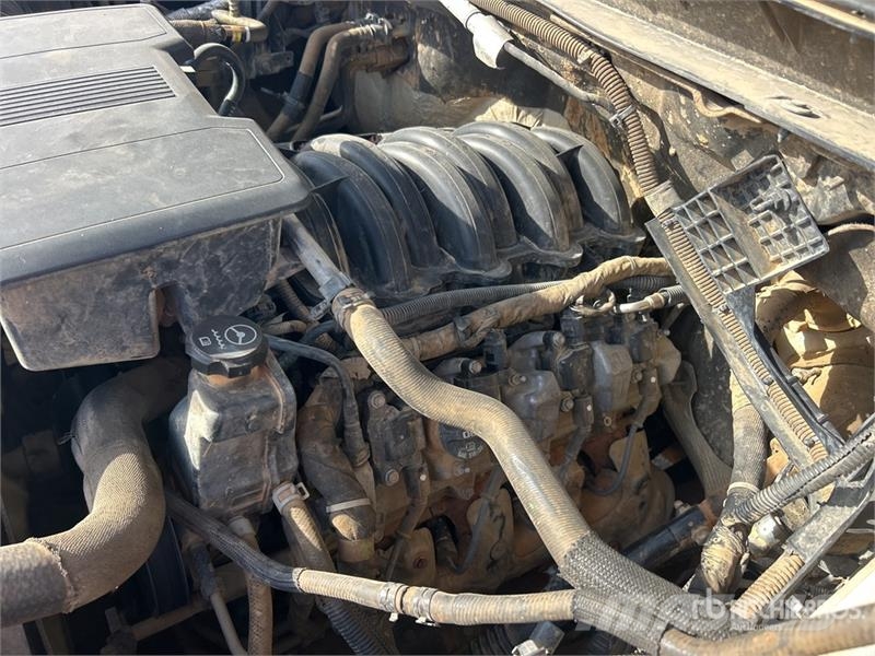 Chevrolet 2500 4x4 Dual Cab Pickup 기타