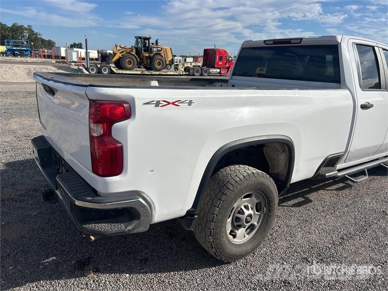 Chevrolet 2500 4x4 Dual Cab Pickup 기타
