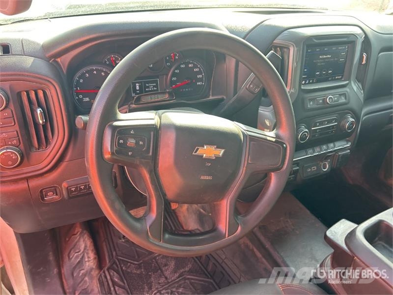 Chevrolet 2500 4x4 Dual Cab Pickup 기타