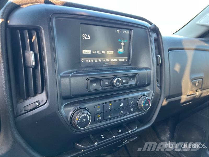 Chevrolet 2500HD 4x4 Crew Cab Pickup Ostalo