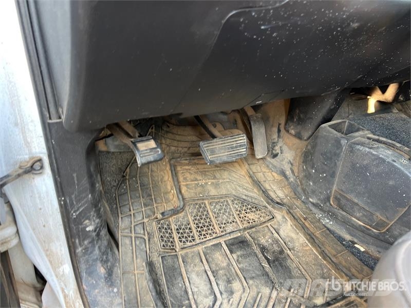 Chevrolet 2500HD 4x4 Crew Cab Pickup Ostalo