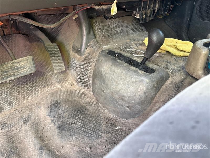 Chevrolet 3500 Kamioni sa otvorenim sandukom