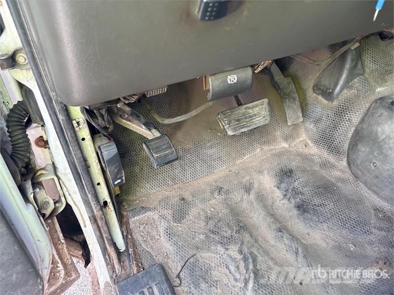 Chevrolet 3500 Kamioni sa otvorenim sandukom