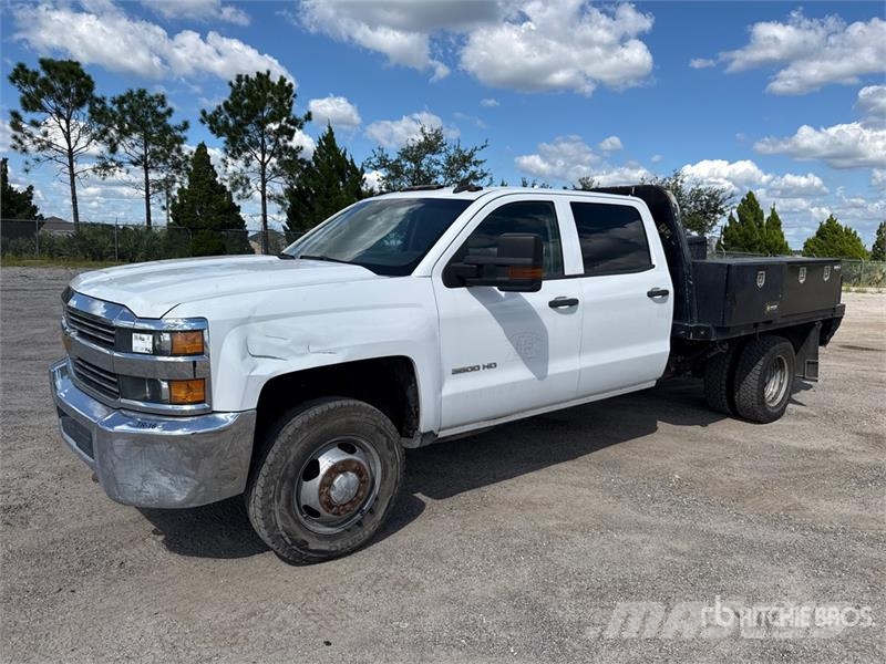 Chevrolet 3500 HD Flatbed / Dropside trucks