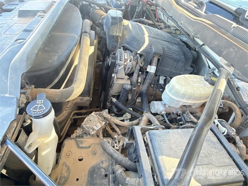 Chevrolet 3500 HD 4x2 Crew Cab Simpson water pump with 35 ga Utilitaire benne