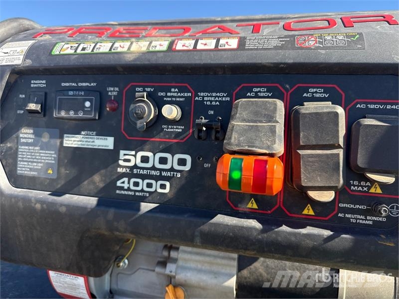 Chevrolet 3500 HD 4x2 Crew Cab Simpson water pump with 35 ga Utilitaire benne