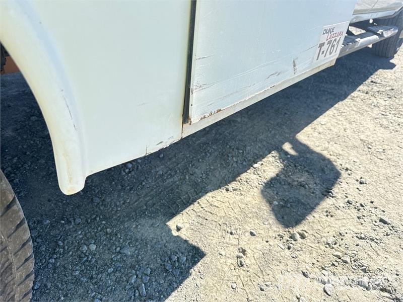 Chevrolet 3500 HD 4x2 Crew Cab Simpson water pump with 35 ga Utilitaire benne