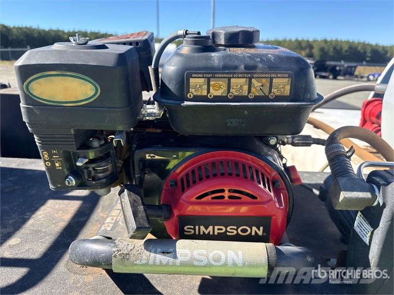 Chevrolet 3500 HD 4x2 Crew Cab Simpson water pump with 35 ga Utilitaire benne
