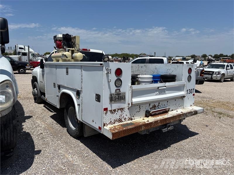 Chevrolet 3500 Utility Truck (Inoperable) Pickup/Αγροτικό