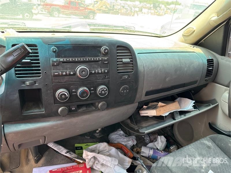 Chevrolet 3500 Utility Truck (Inoperable) Pickup/Αγροτικό