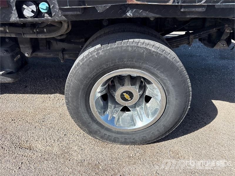 Chevrolet 3500HD Flatbed kamyonlar