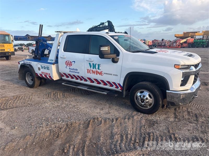 Chevrolet 3500HD 4x2 Crew Cab Tow Truck 救援車