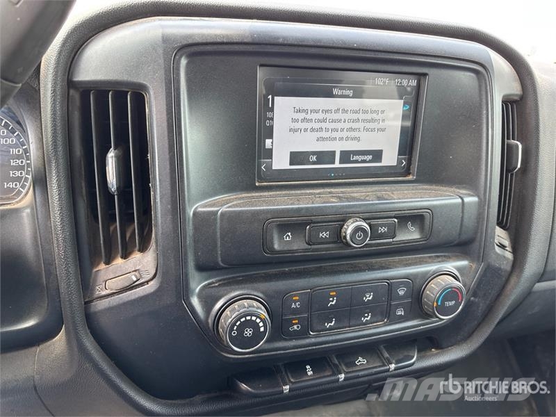 Chevrolet 3500HD 4x4 Crew Cab Utility Truck Pick up/Dropside