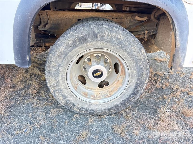 Chevrolet 3500HD 4x4 Crew Cab Utility Truck 皮卡车