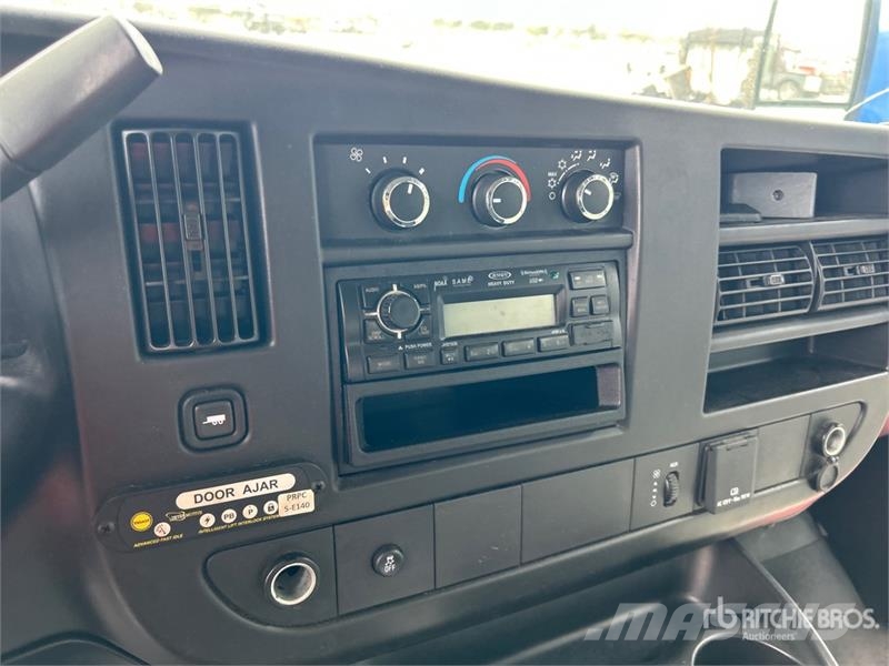Chevrolet 4500 Mini avtobusi