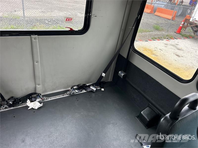 Chevrolet 4500 Mini avtobusi