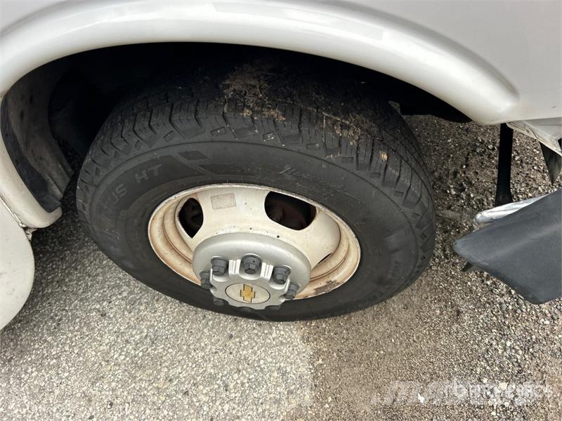 Chevrolet 4500 Mini avtobusi