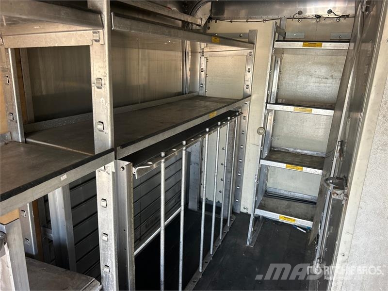Chevrolet 4500 4x2 Van Truck Kapali kasa kamyonlar