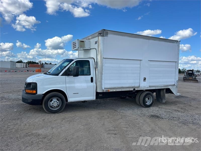 Chevrolet 4500 4x2 Van Truck Kapali kasa kamyonlar