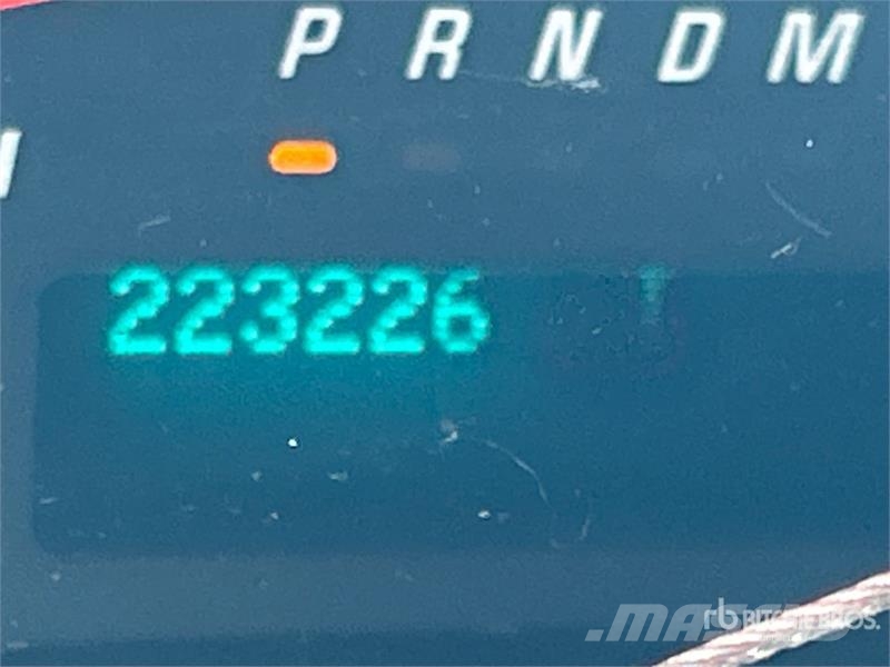 Chevrolet 4500 4x2 Van Truck Kapali kasa kamyonlar