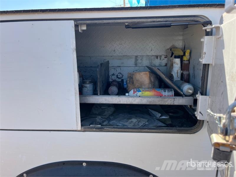 Chevrolet 5500 多目的／汎用車両